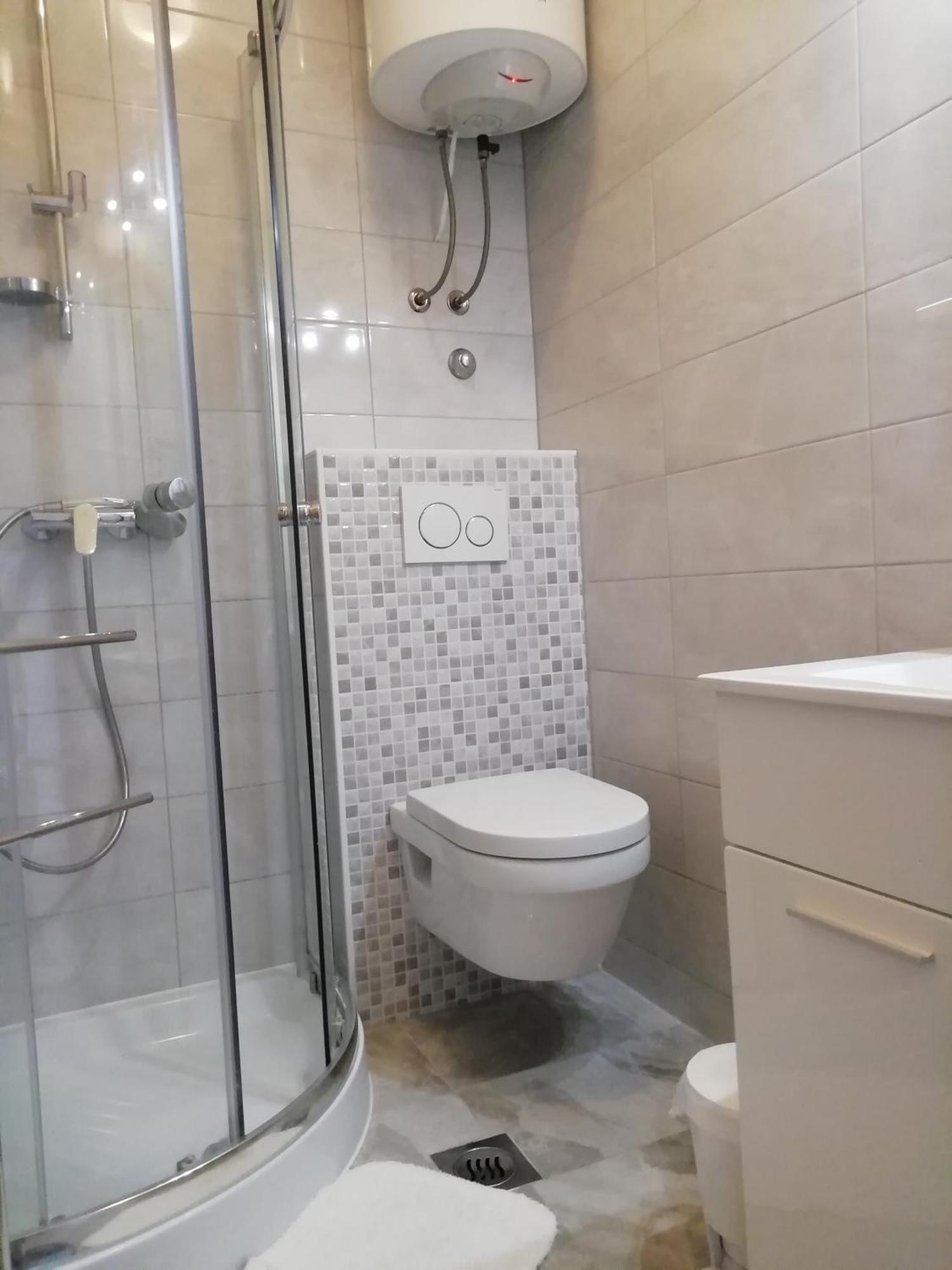 נין Apartments Valentina-B מראה חיצוני תמונה